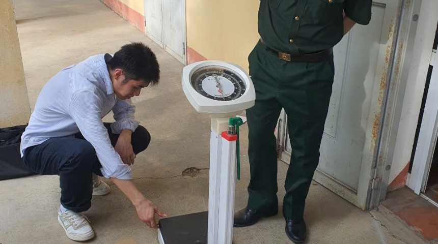 Cấp thiết bị y tế cho Trường Sĩ quan Lục quân 1